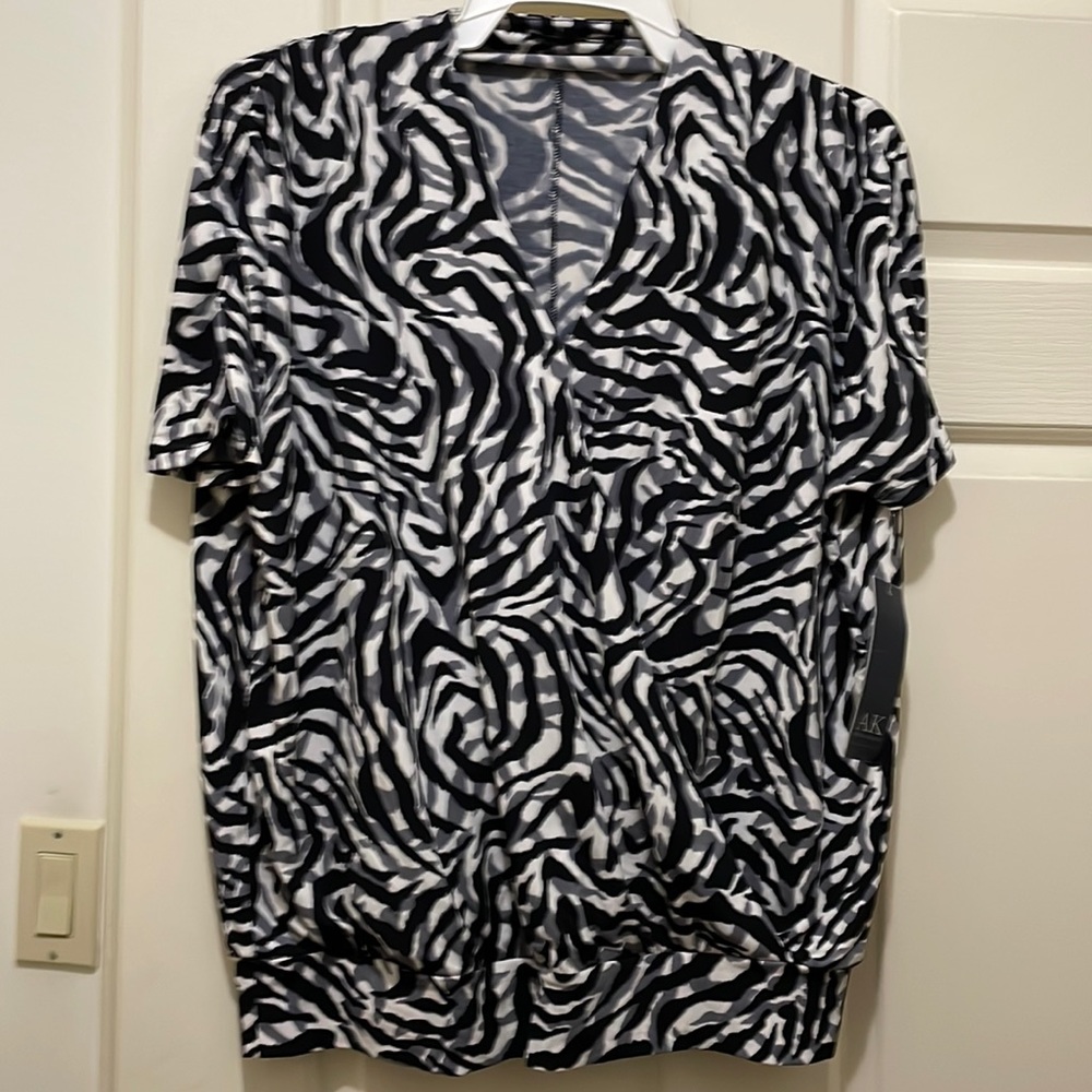 Anne Klein animal print top (sz s)